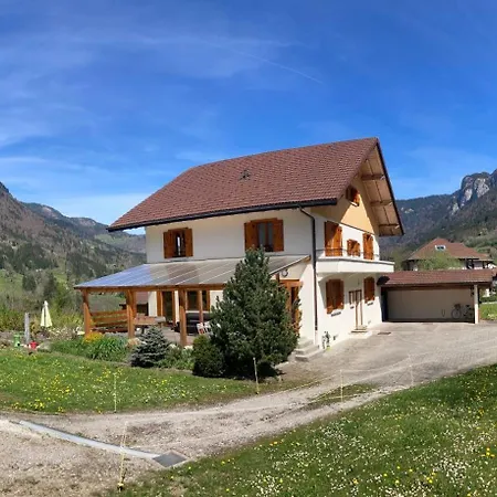 L'echo Des Vue Montagne Centre Village Sauna & Grill Chalet *